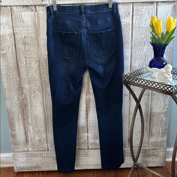 Cabi Button Fly Straight Jeans - Picture 3 of 9